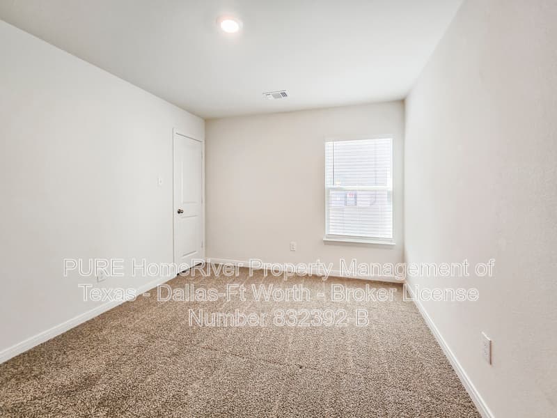 Fort Worth House: 9972 Fighting Falcon Way