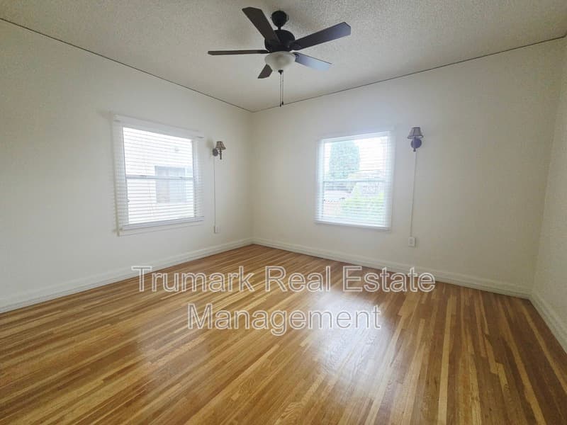 Glendale Condo: 378 W California Ave