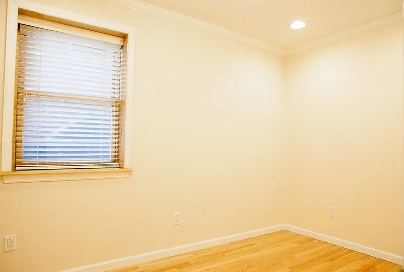 Flushing Condo: 4048 194th St