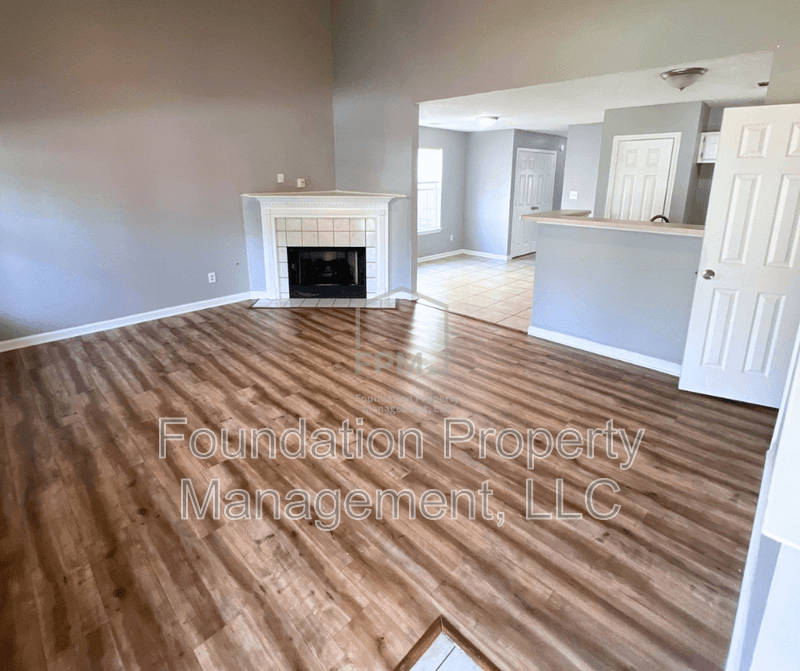 Cordova House: 1530 Estacada Way
