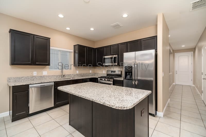 San Tan Valley House: 4086 W Maggie Dr
