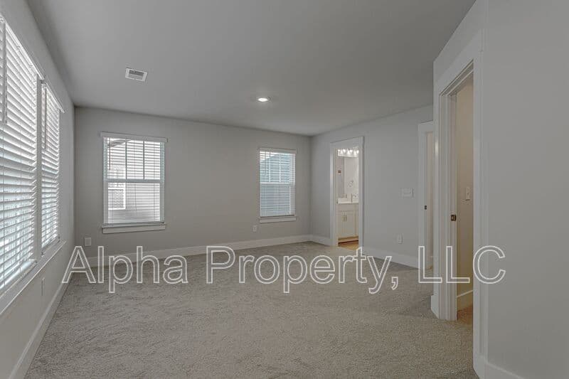 Moore Townhome: 1326 Maplesmith Way