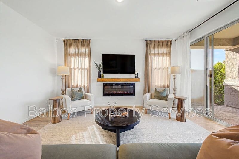 Queen Creek House: 22900 E Lords Way