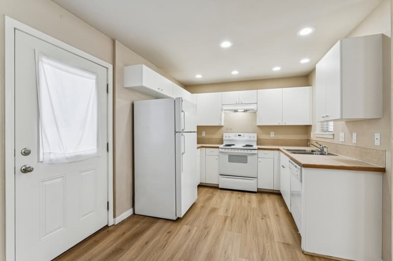 Boise Townhome: 7906 West Colehaven Court