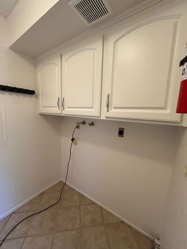Santee House: 10546 Kerrigan Ct