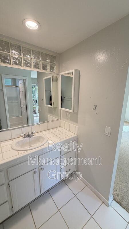 San Diego Condo: 3502 Pringle Street