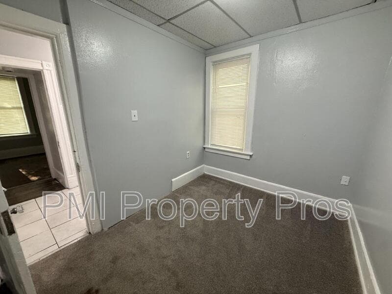Milwaukee Condo: 1939 N 37th St