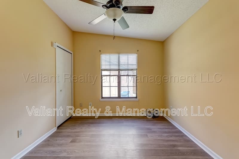 Jacksonville House: 3476 Raymur Villa Drive