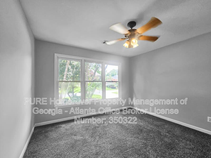 Suwanee House: 4345 Landover Way
