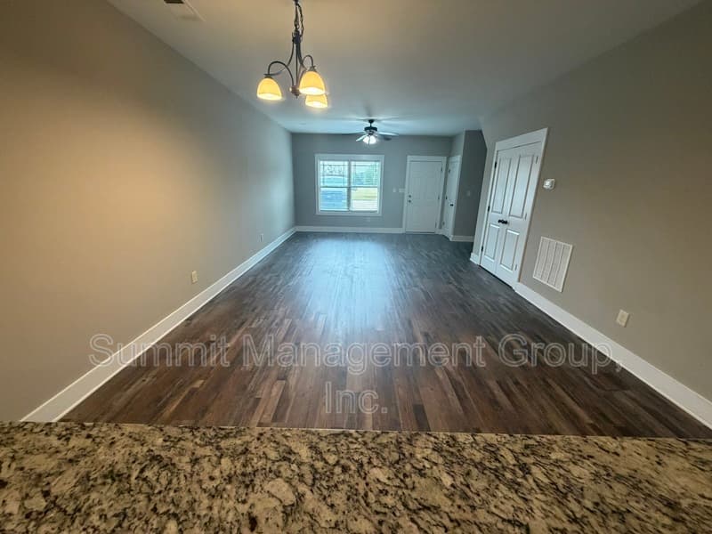 Jackson Condo: 860 S Harkness Street, Unit D