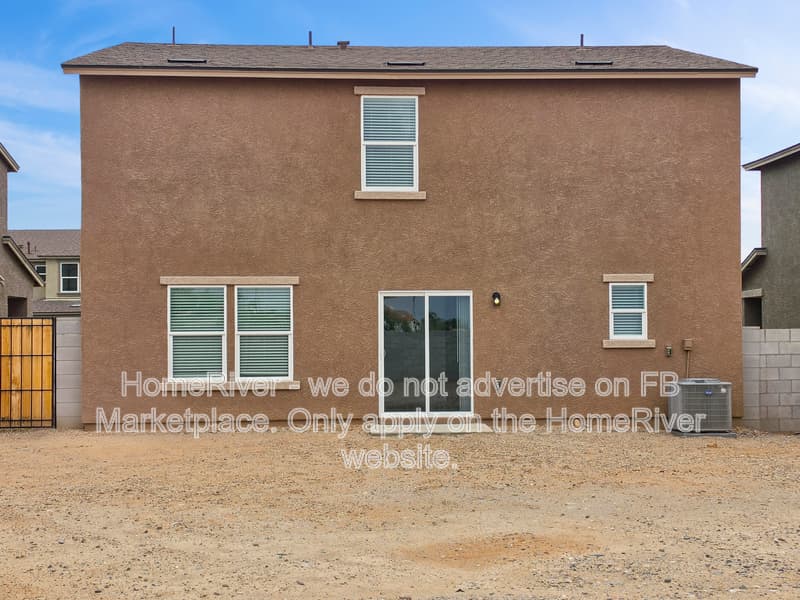 Florence House: 578 W Van Haren St