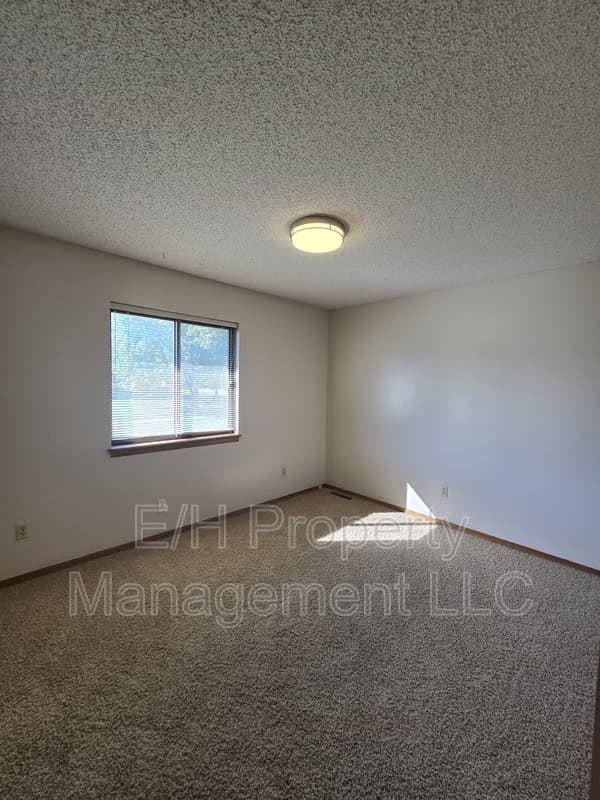 Wichita Condo: 7003 West O'Neil Street