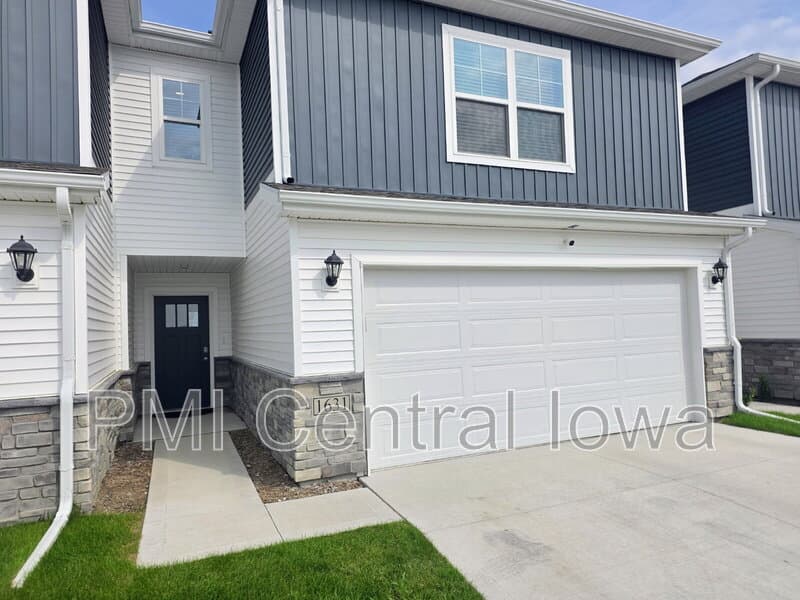 Ankeny Townhome: 1631 Northeast Crossing Oaks Lane
