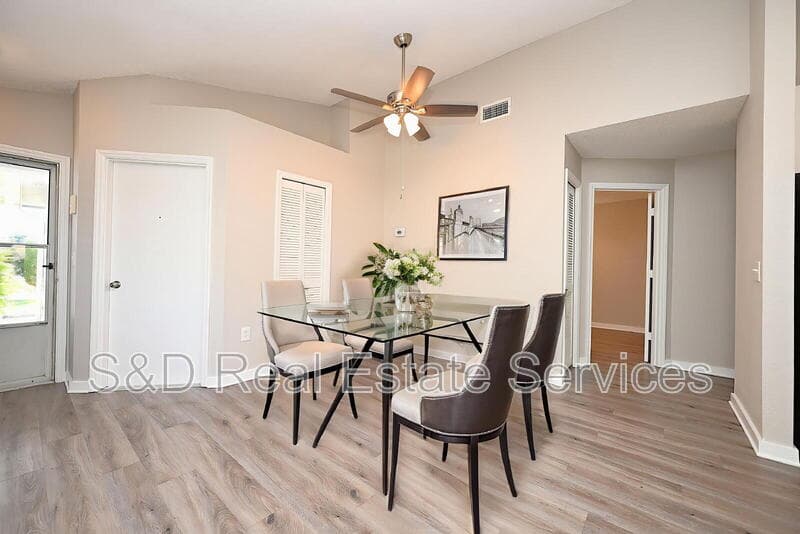 Lakeland House: 2118 Sandy Hook