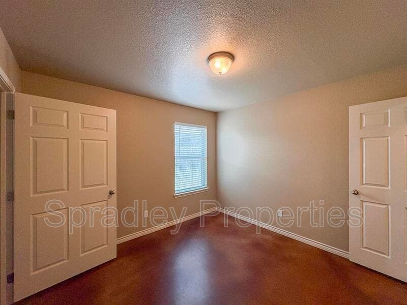 Belton Condo: 749 Laila Ln