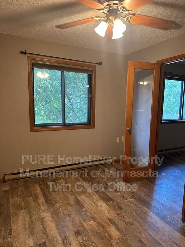 South Saint Paul Condo: 221 Grand Ave W