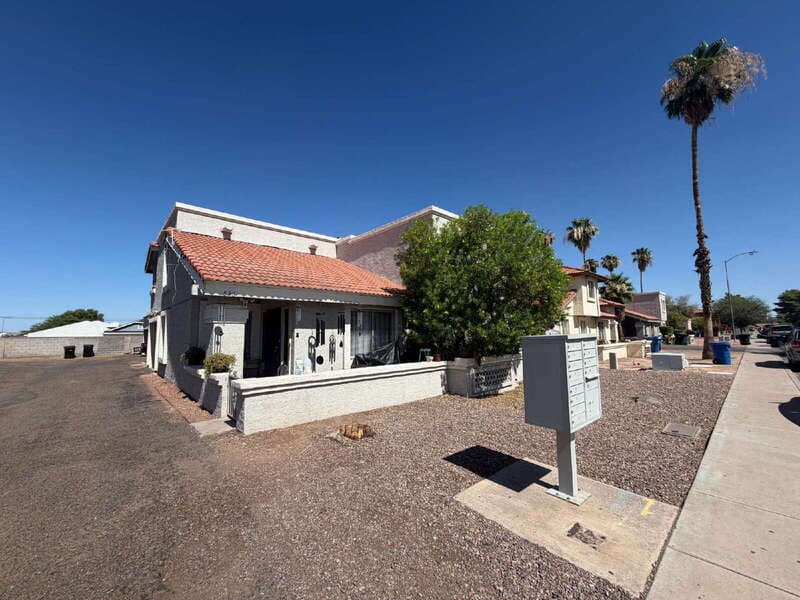 Mesa Apartment: 846 N Revere
