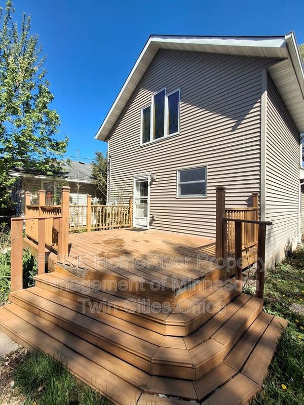 Minneapolis House: 3321 37th St E