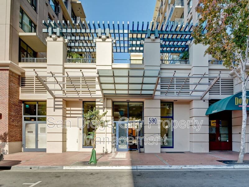 San Diego House: 530 K Street