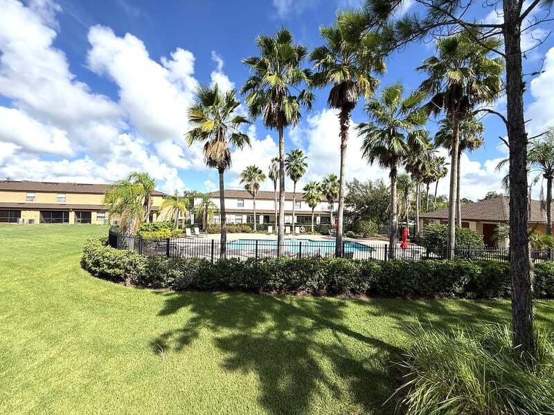 Brandon Townhome: 2516 Oleander Lakes Drive