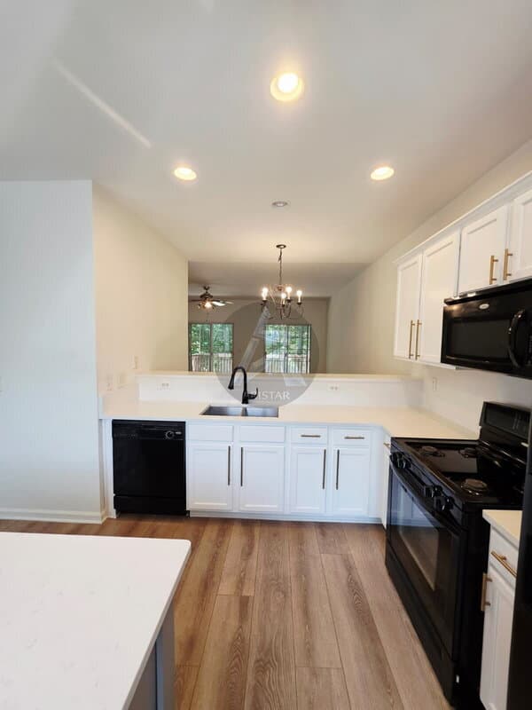 Kennesaw House: 1440 Dolcetto Trce