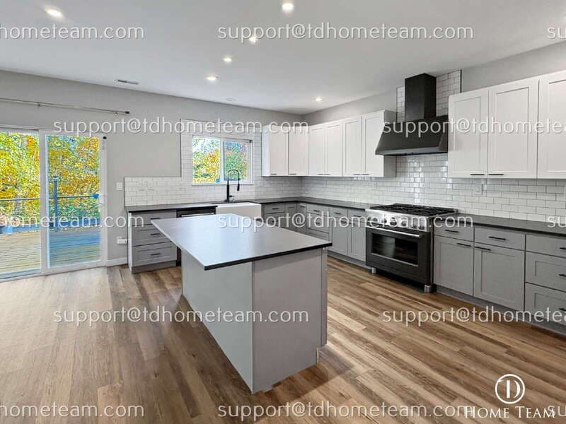 Kent House: 23806 118th Pl SE