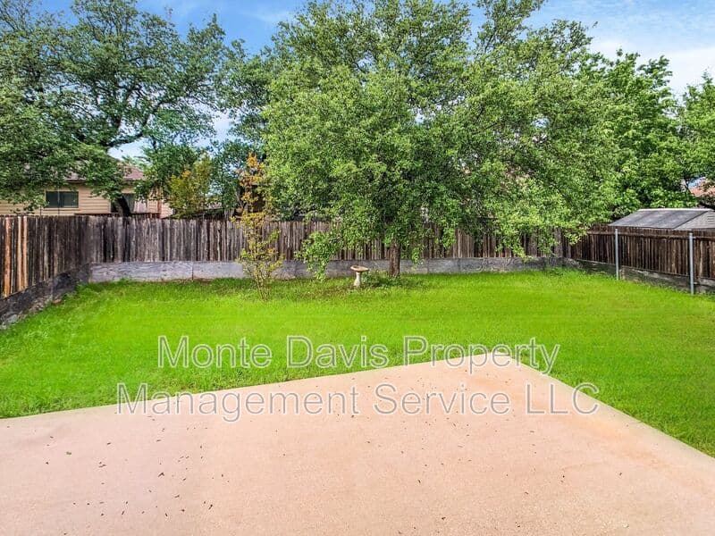 Cedar Park House: 2105 Sage Canyon Drive
