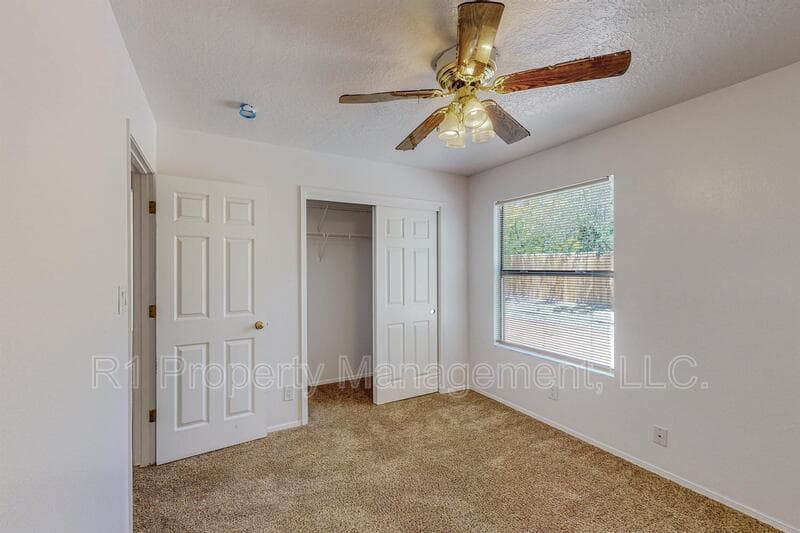 Rio Rancho House: 1729 Chamisa Road Northeast