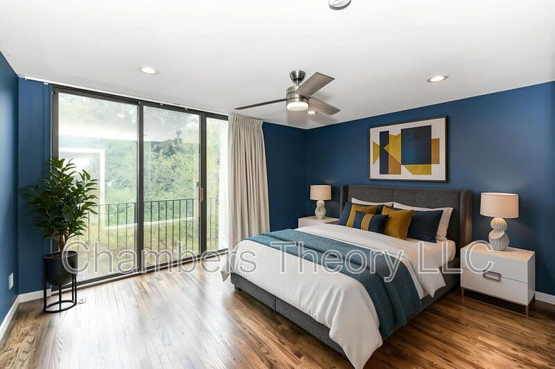 Reston House: 11475 Washington Plz W