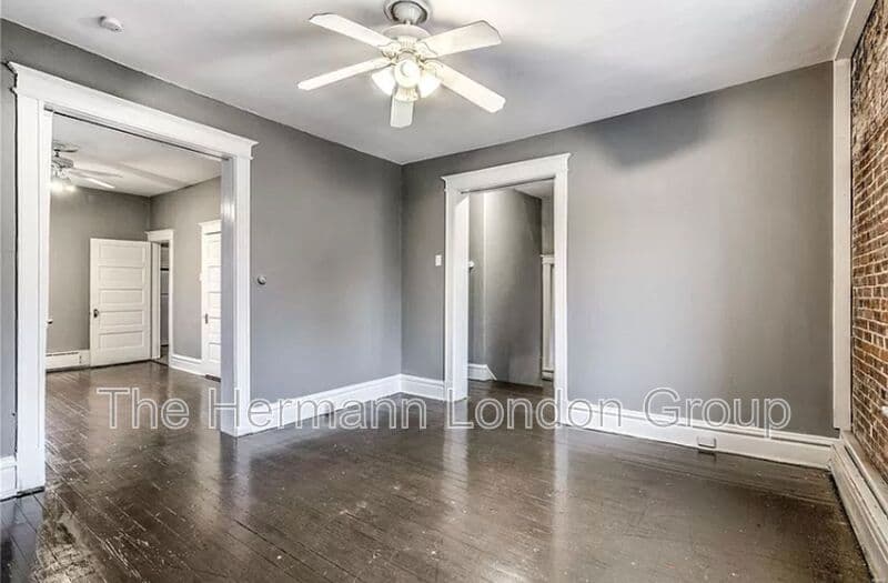 Saint Louis Condo: 512 Eiler