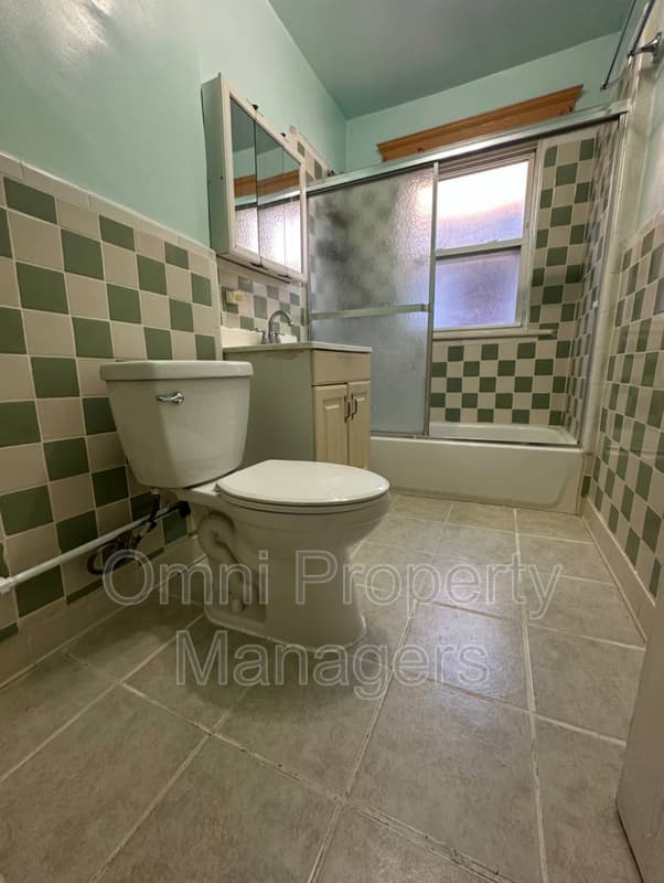 Hamtramck Condo: 3894 Evaline St