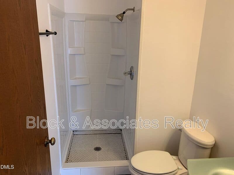 Raleigh House: 2600 Courier Court