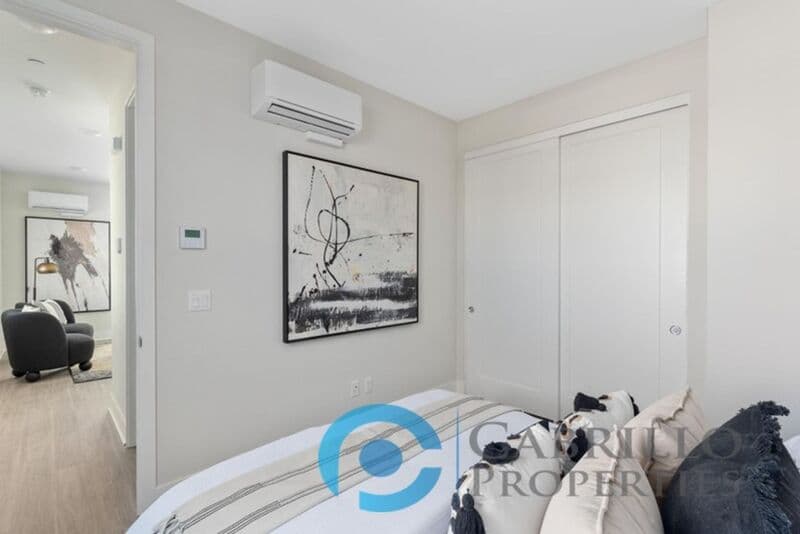 San Diego Apartment: 1695 Saturn Blvd
