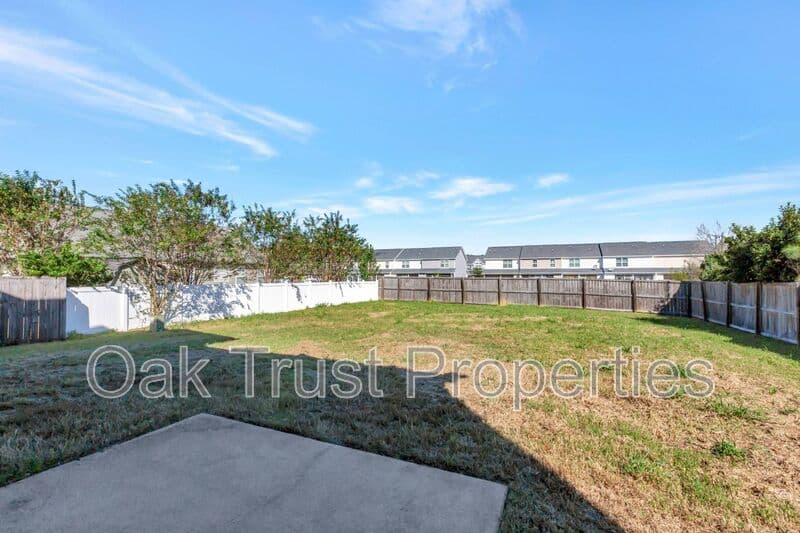 Goose Creek House: 105 Gavins Way