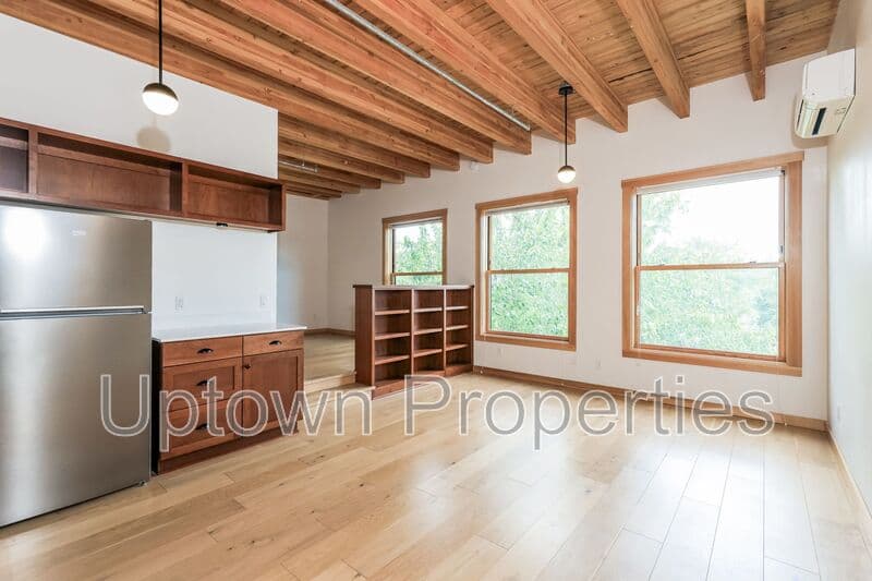 Portland House: 1515 N ROSA PARKS WAY