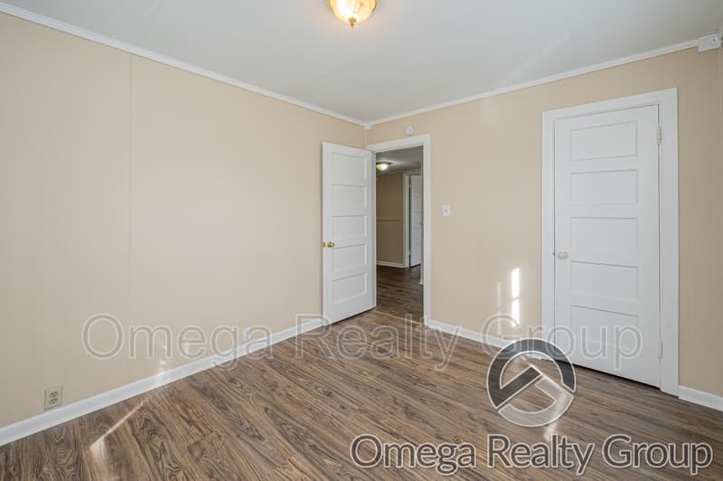 Huntsville House: 3920 Cypress Ave SW