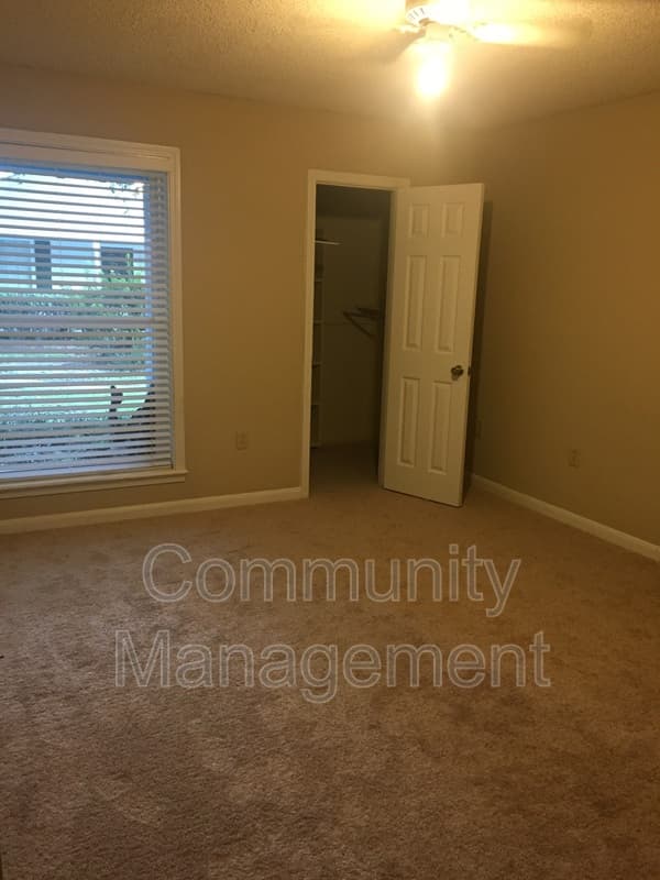 Baton Rouge Townhome: 1540 Sharlo Ave