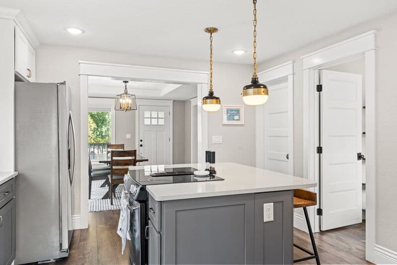 Spokane House: 3704 East 24th Avenue