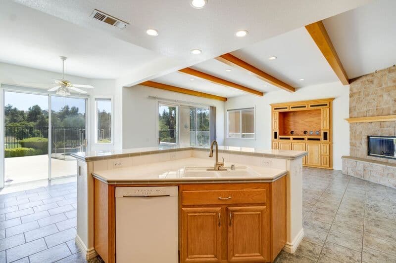 Temecula House: 32579 Valentino Way