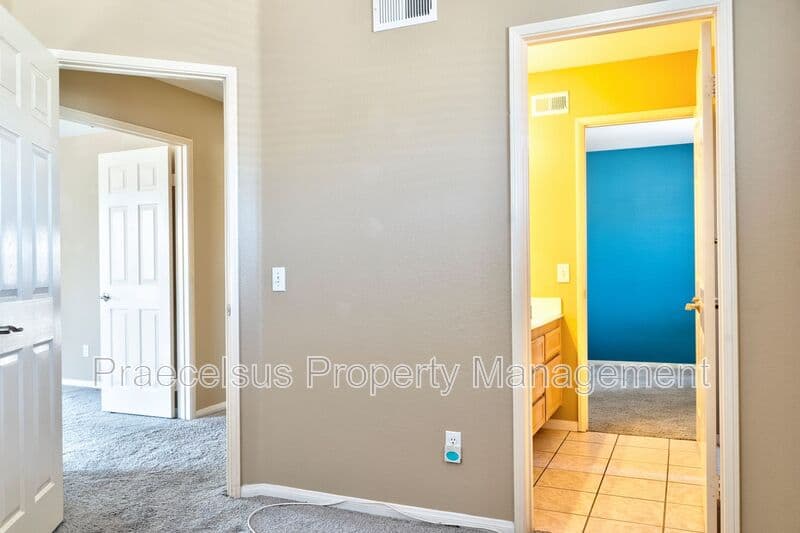 Chula Vista House: 978 Norella St