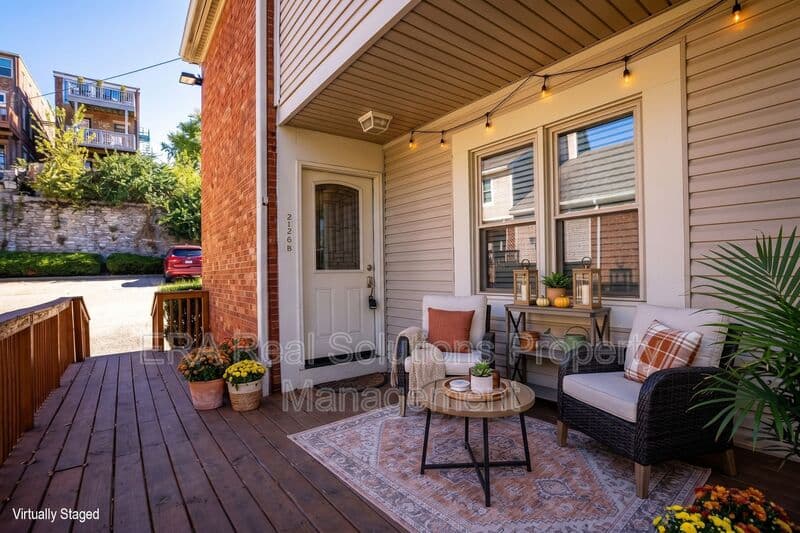 Cincinnati House: 2126 Gilbert Ave.