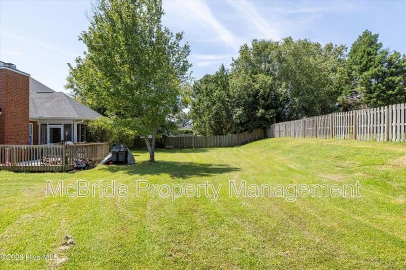 Evans House: 5105 Windmill Place
