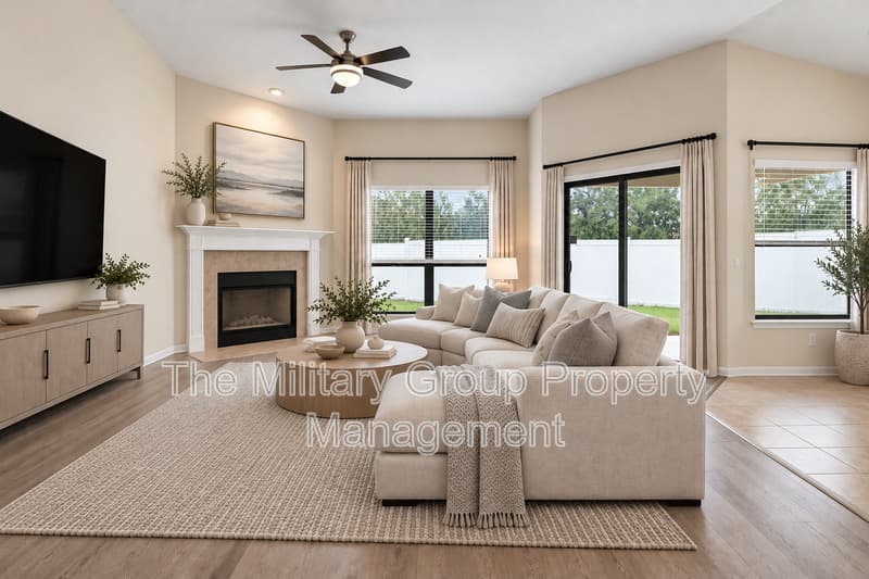 Orange Park House: 1059 Maple Lane