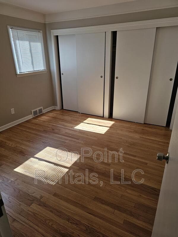 Redford Charter Township House: 26926 Dover