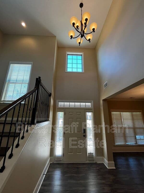 Fortson House: 9468 Forest Crown Drive