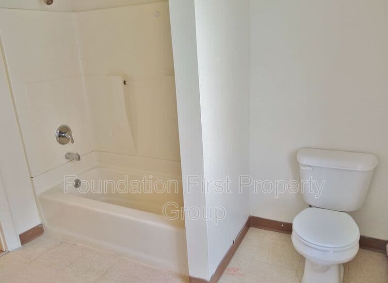 Hanover Condo: 6 W Chestnut Street