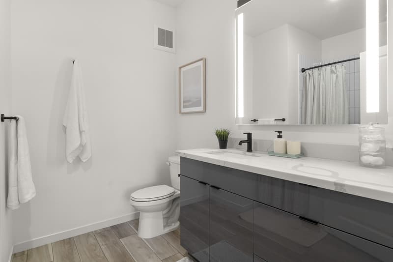 Lakewood Condo: The Meadowlark 5402 77th street west - 307