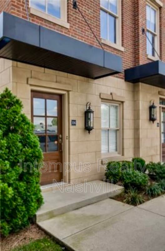 Nashville Townhome: 2110 Acklen Ave