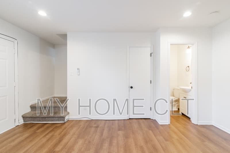 Charlotte Townhome: 929 Cantwell Street - 2