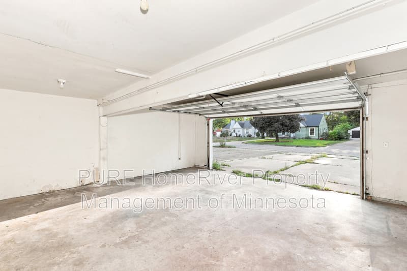 Brooklyn Center House: 5316 Colfax Ave N